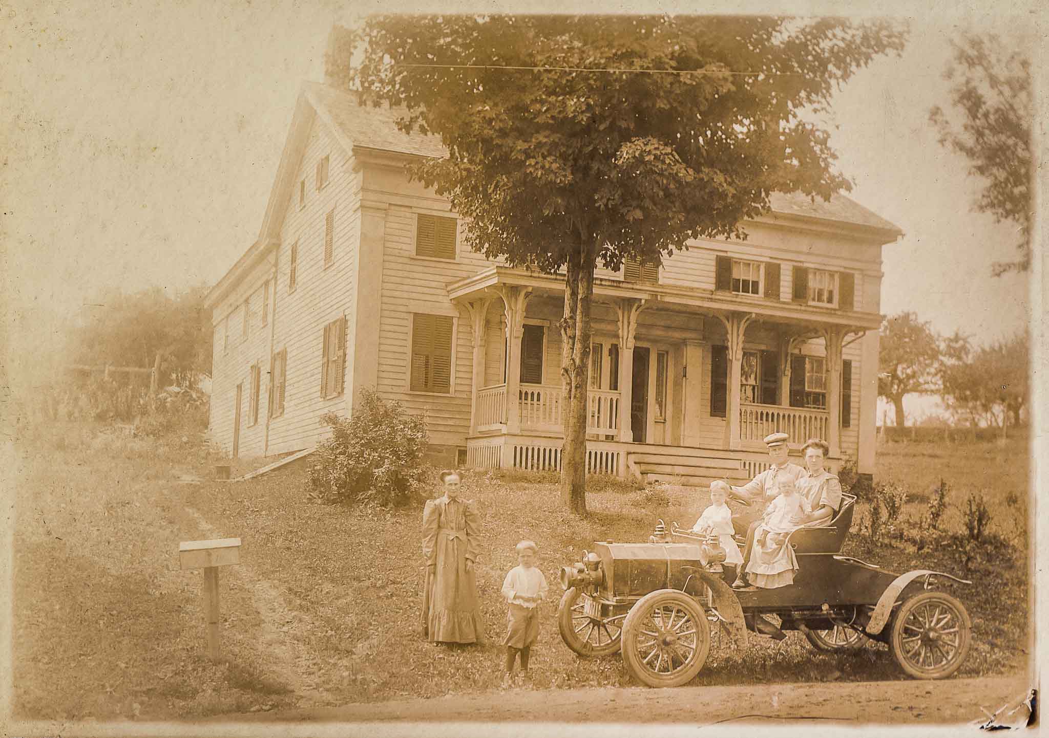 Goodrich family visits Grandma Digons at the upper place